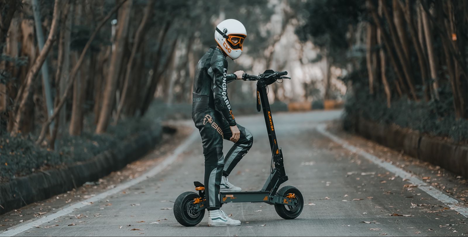 Kukirin G4 2000w high power motor foldable off-road 11 inch off-road tire portable electric scooter with LED screen overseas warehouse delivery