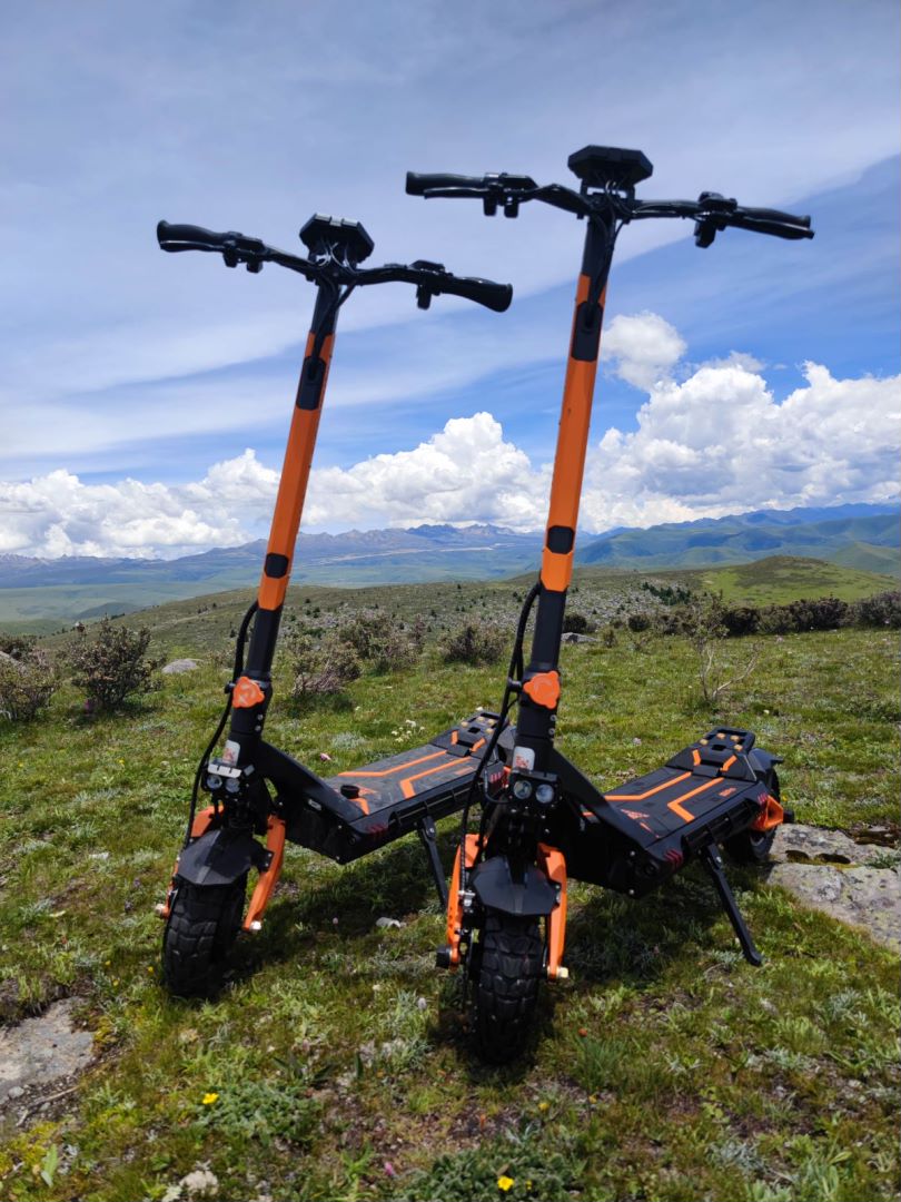 Kukirin G3 pro 1200w high power motor foldable off-road 10 inch off-road tire portable electric scooter with LED screen overseas warehouse delivery