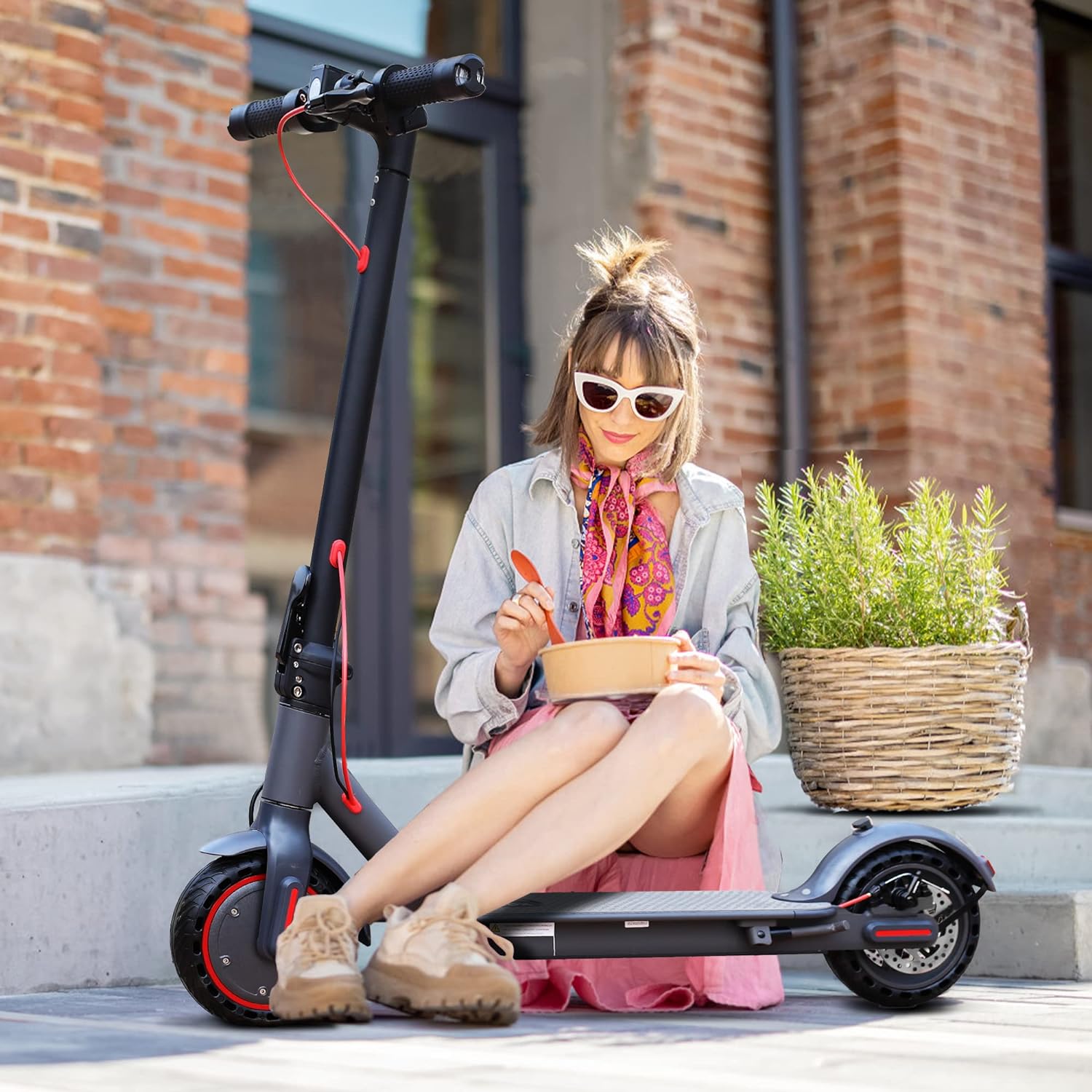 AOVOPRO TUYAS 36V 10.5AH IP65 Load Capacity 120kg with Turn Signal 350W Foldable Adult Electric Scooter